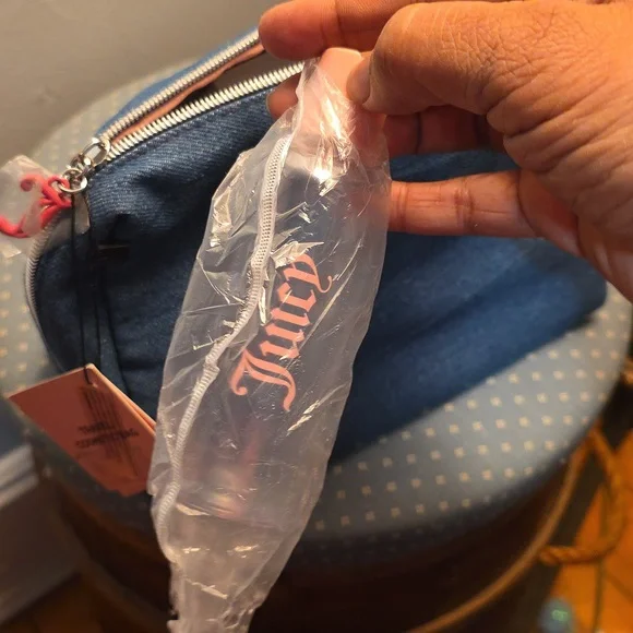 JUICY COUTURE DENIM AND PINK COSMETIC BAG NWT - Picture 6 of 7